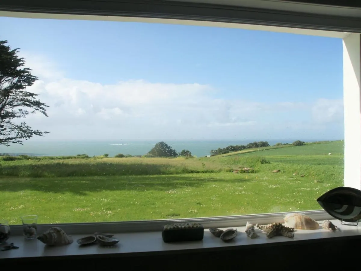 Charming Holiday Home With Sea View, Plougasnou Saint-Jean-du-Doigt France